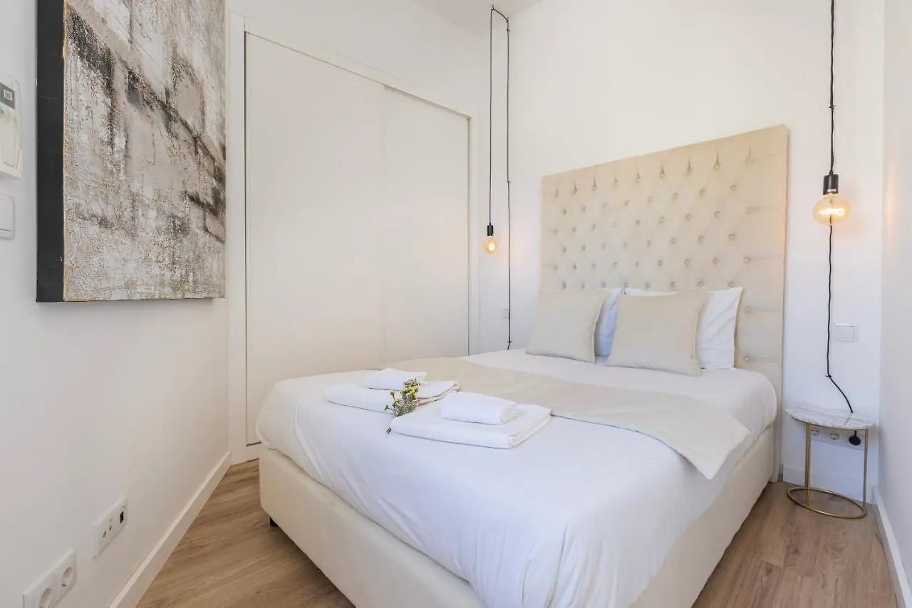 Appartamento Cozy Flat In Central Lisbon By Lovelystay Portogallo